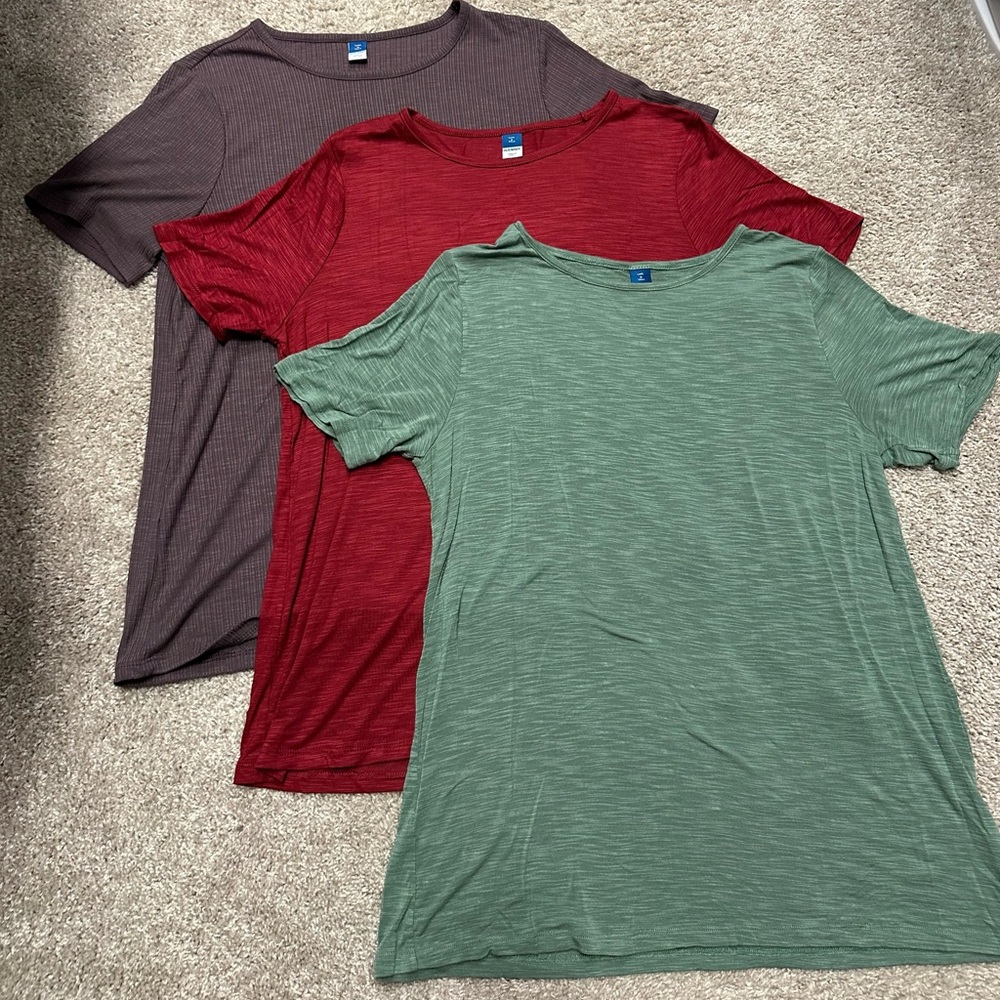 Women’s Old Navy Crew Neck Shortsleeve Tees